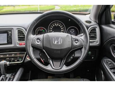 Honda HRV 1.8EL Top Sunroof เกียร์ออโต้ ปี2016 สีเทา รูปที่ 8